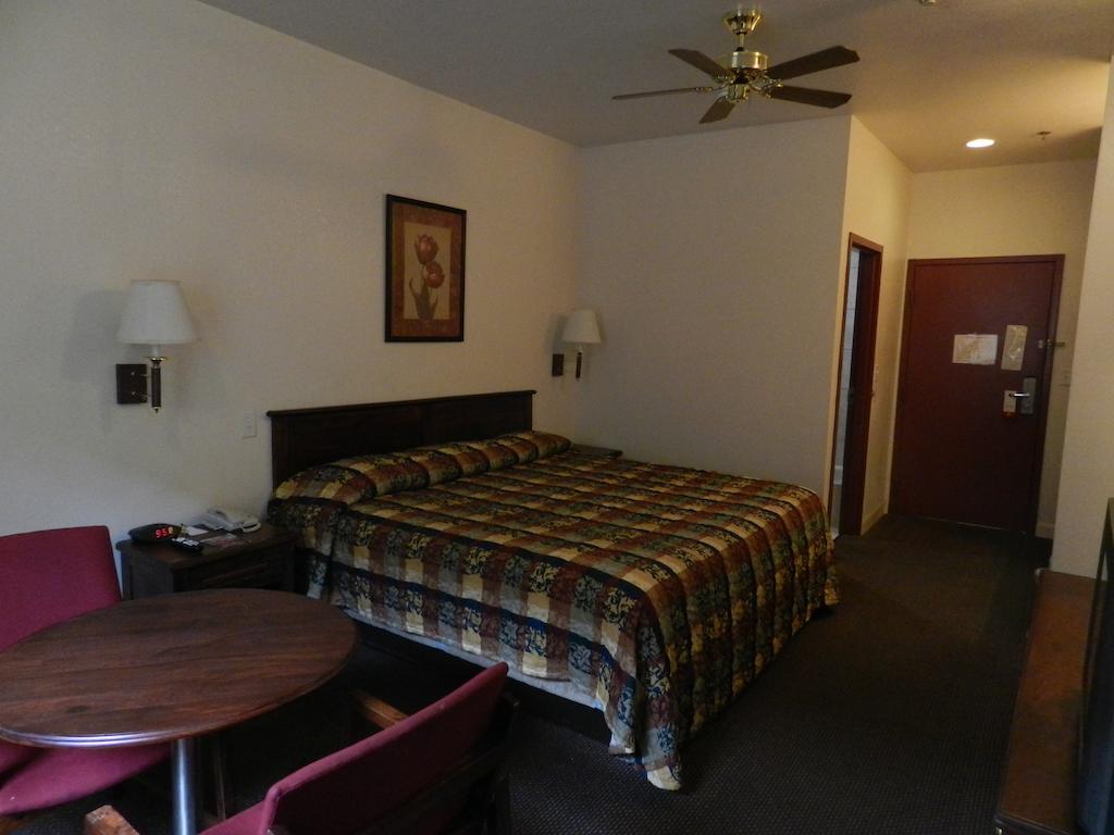 Hotel Super 8 By Wyndham St. Louis Airport *