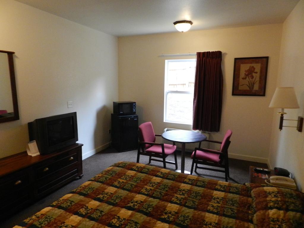 Hotel Super 8 By Wyndham St. Louis Airport